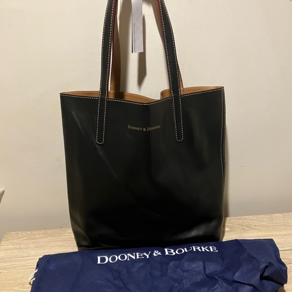 $298 Dooney & Bourke Black and Brown reversible tote bag NWT